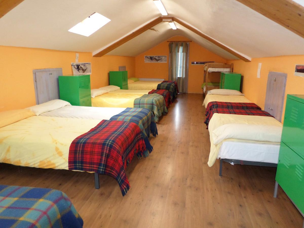 Albergue El Ultimo Bucardo Linas de Broto Екстер'єр фото