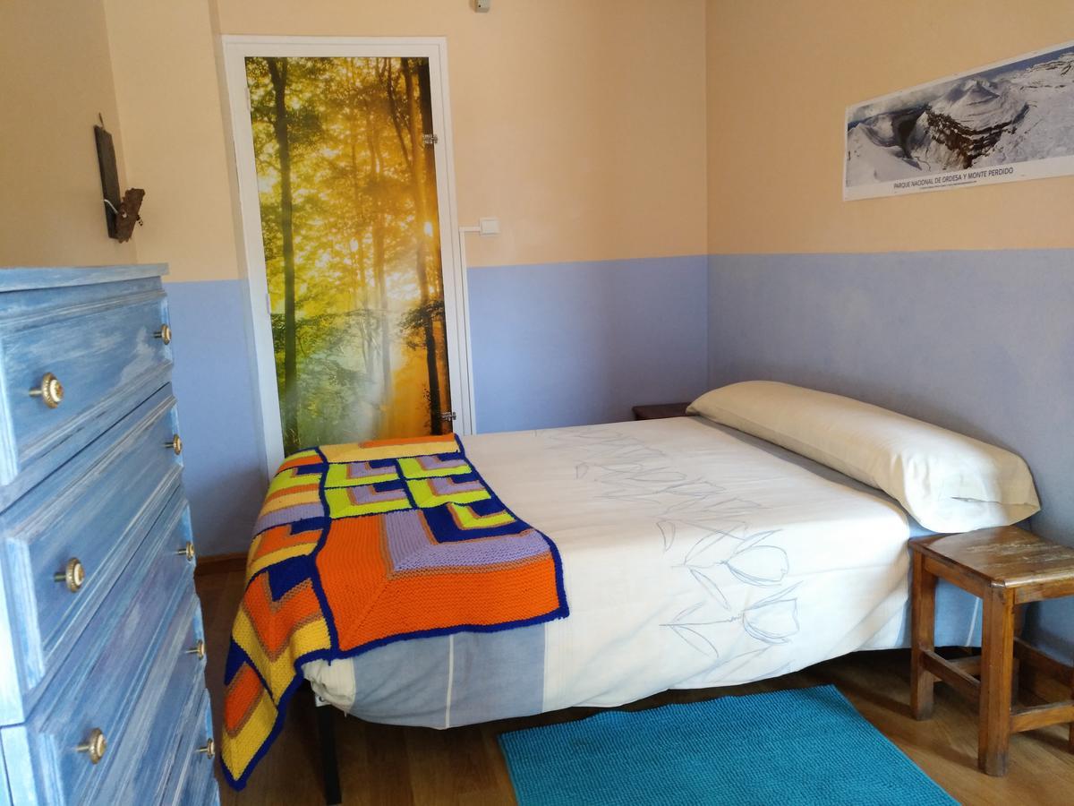 Albergue El Ultimo Bucardo Linas de Broto Екстер'єр фото