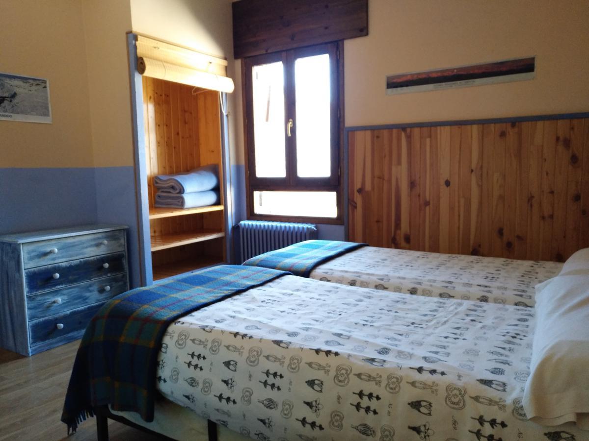 Albergue El Ultimo Bucardo Linas de Broto Екстер'єр фото