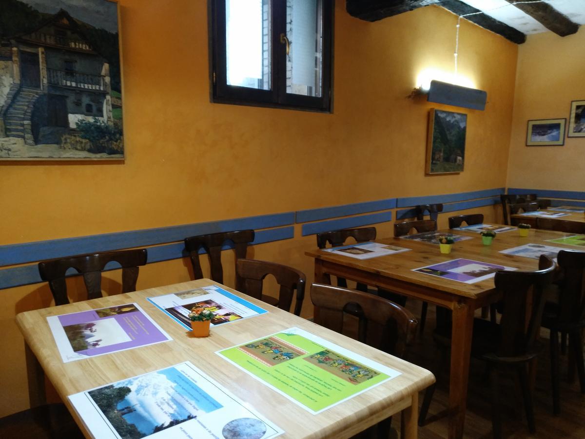 Albergue El Ultimo Bucardo Linas de Broto Екстер'єр фото