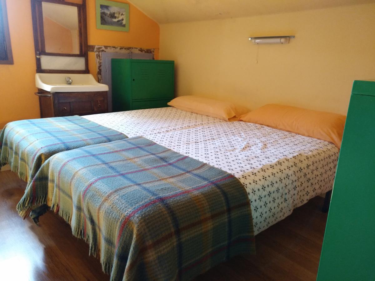 Albergue El Ultimo Bucardo Linas de Broto Екстер'єр фото